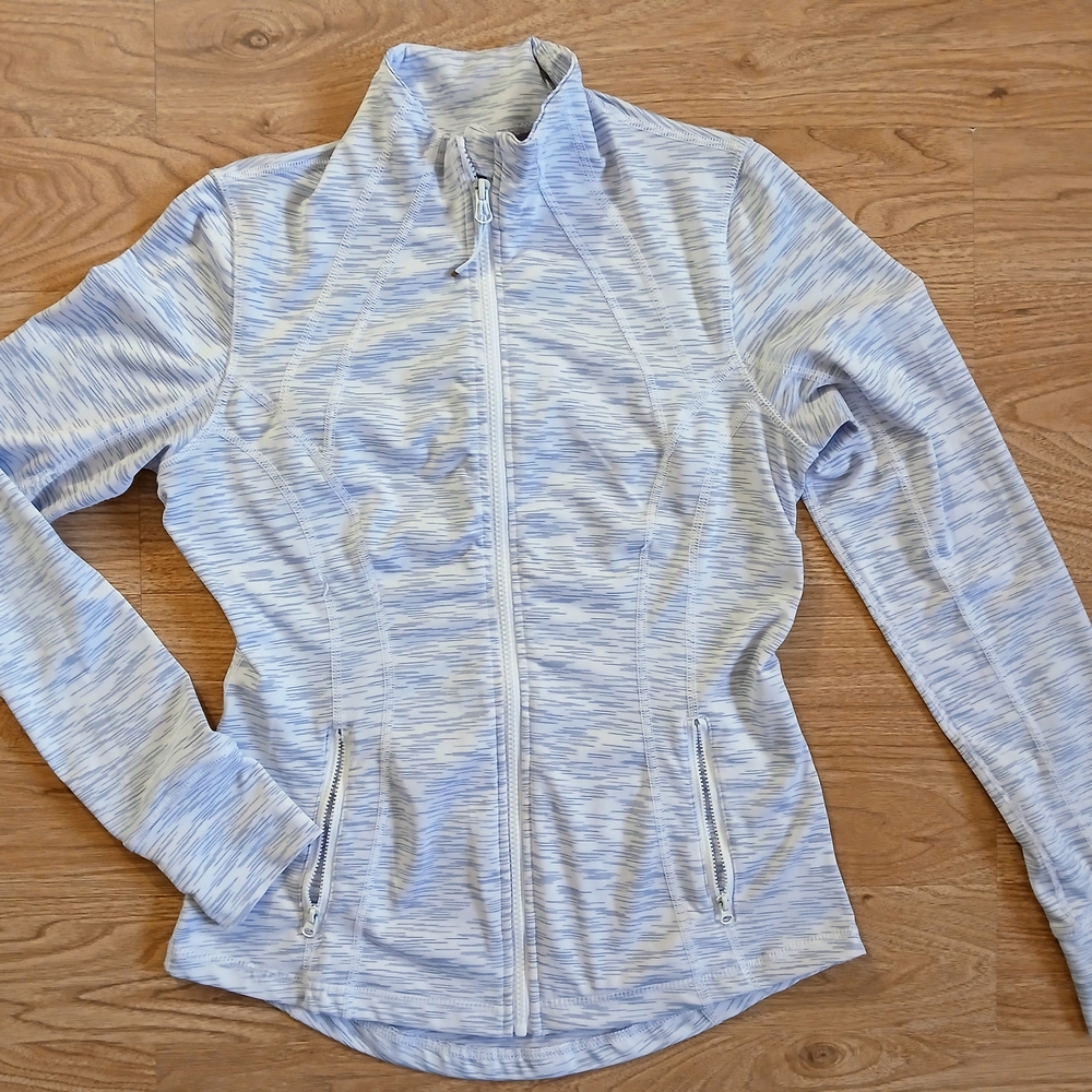 90 Degree By Reflex Gray and White Ski Jacket with High Collar